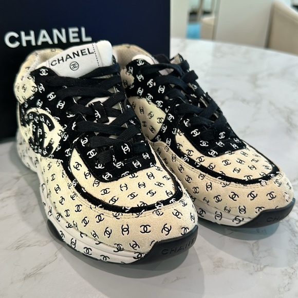 CHANEL logo mania suede sneakers size 38 - Picture 15 of 16